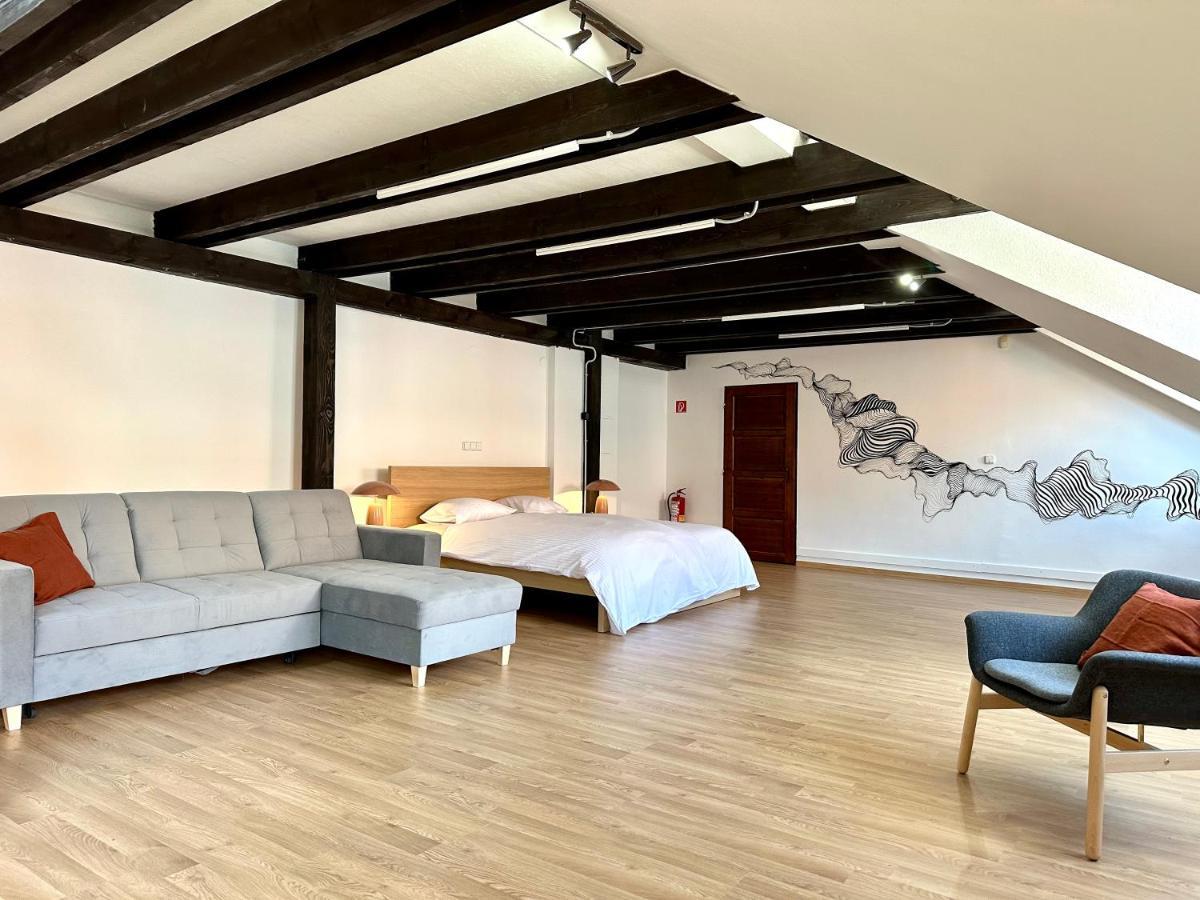 Michalska Residences Bratislava Bagian luar foto